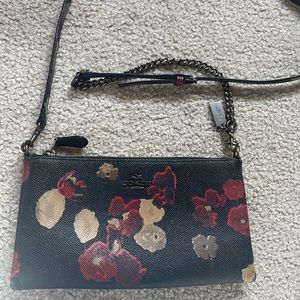 Coach purse. Used. Signs of wear.